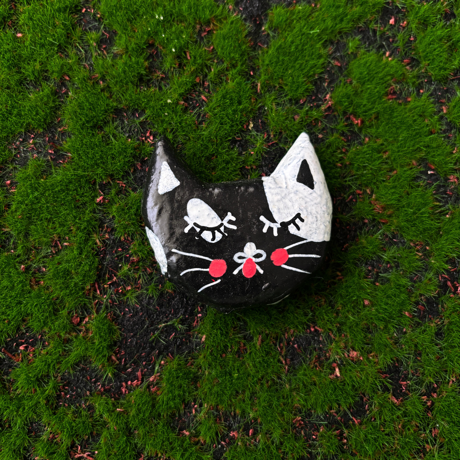 cat shaped magnet